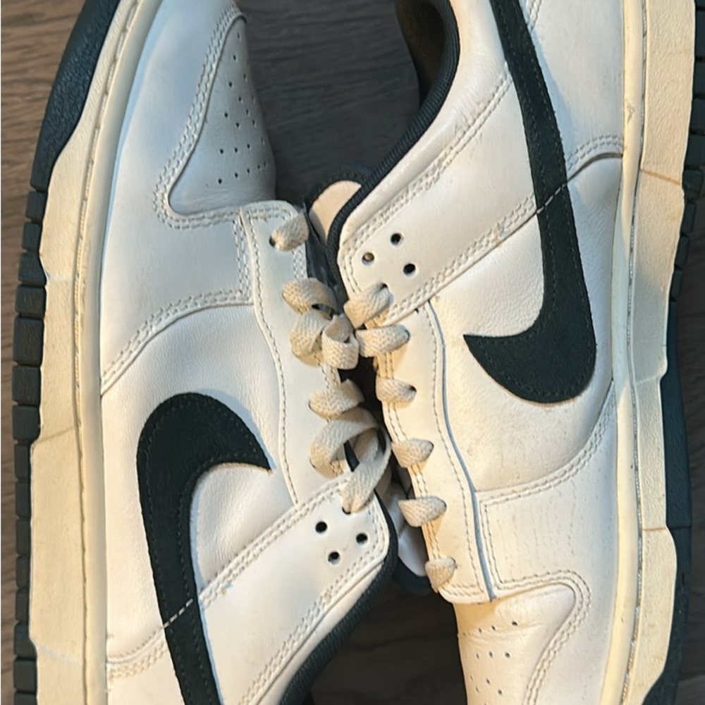 Nike Men's White and Dark Green Sneakers